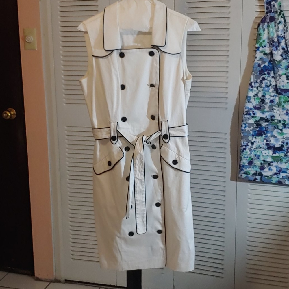 Women's dress
